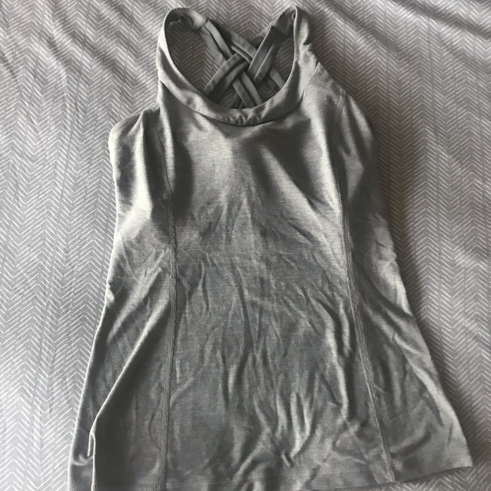 Lululemon tank